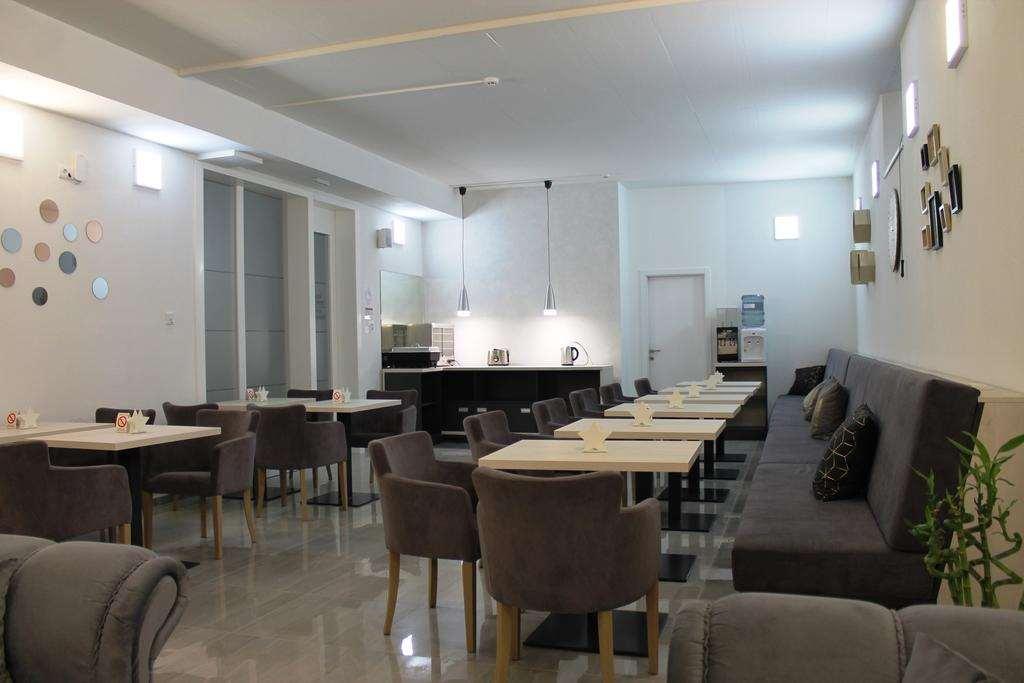 Garni Hotel 11Tica Dm Novi Sad Nhà hàng bức ảnh